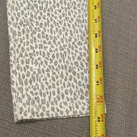 HUE Animal Print Jeggings Leggings Pants Medium - Picture 9 of 14